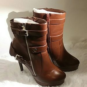 Charles David Boots